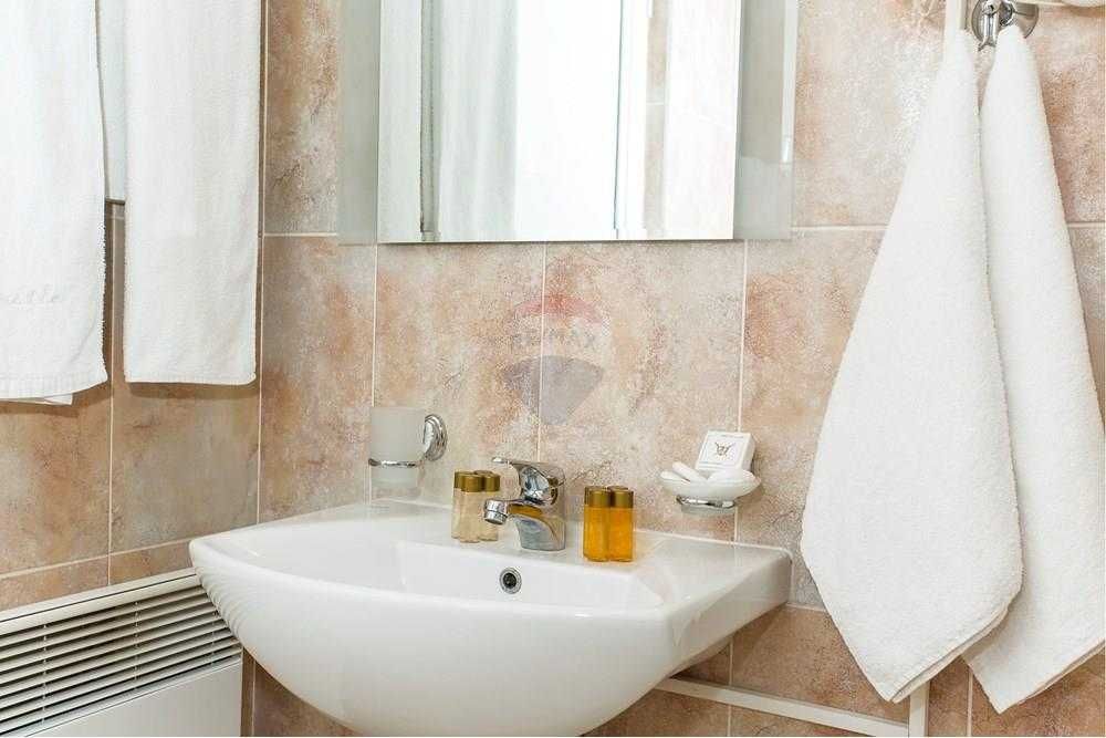 Продава се Едностаен апартамент в к.к. Пампорово - 59 кв.м за 933 €/кв.м - Снимка #12