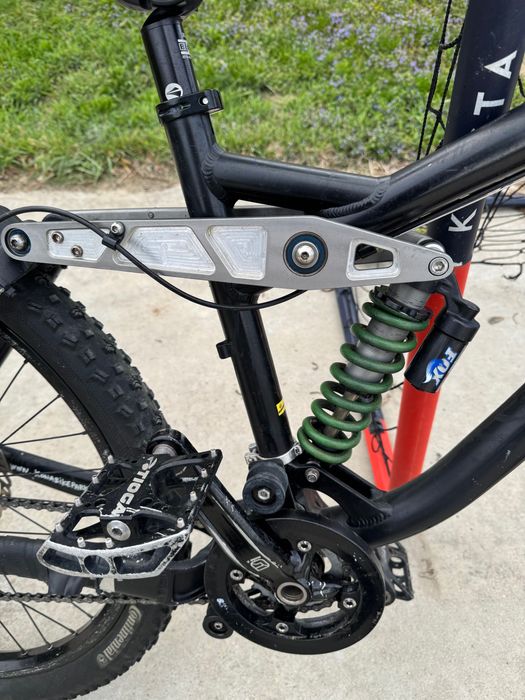 Kona Stinky bicicleta full suspension mountain bike