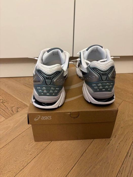 Оригинални ASICS GEL  Безплатна доставка