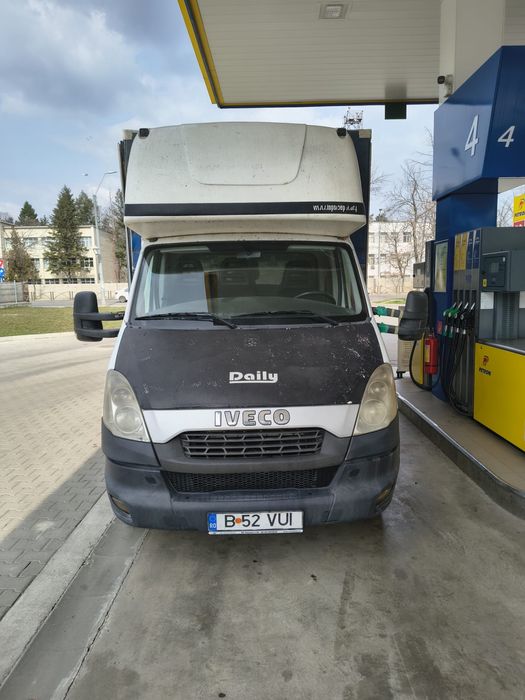 Vand Iveco Daily 3,5T cu lift 2012