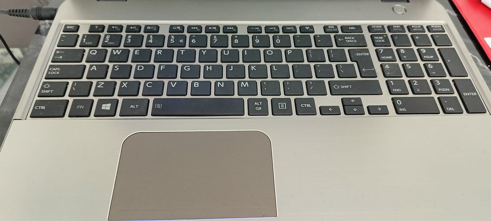 Laptop Toshiba Cu touchscreen