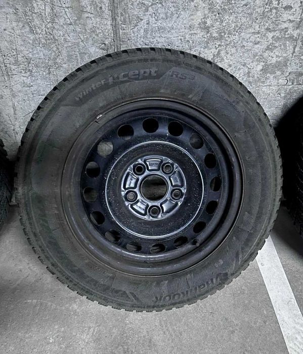 4x Hankook Winter i*cept RS3 195/65 R15 + Jante