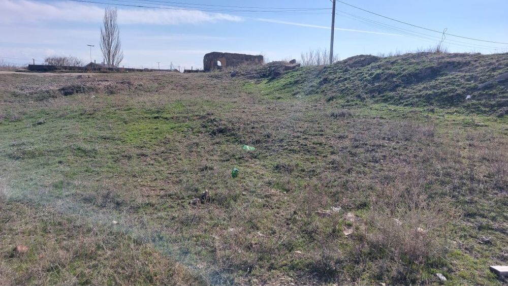 Земельный участок