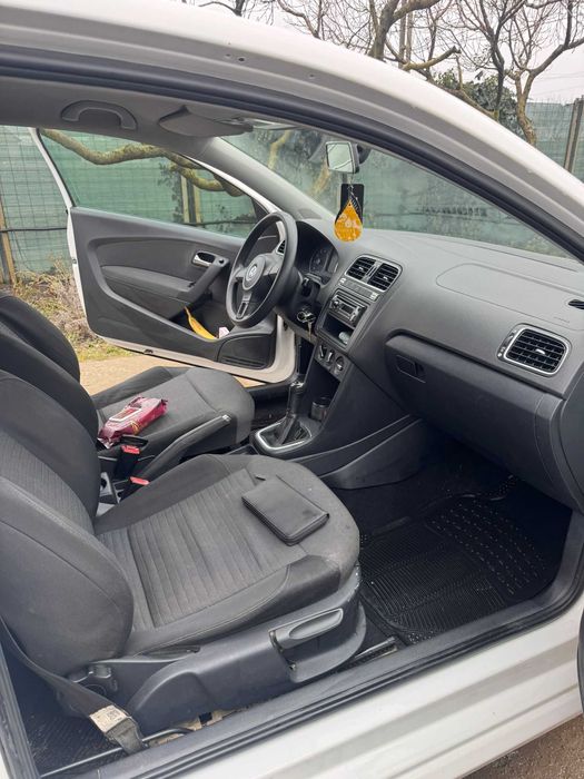 vw polo, culoare alb, an fabricatie 2011