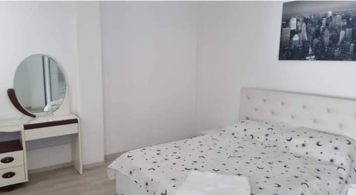 Inchiriez vila spatiu casa cazare mamaia