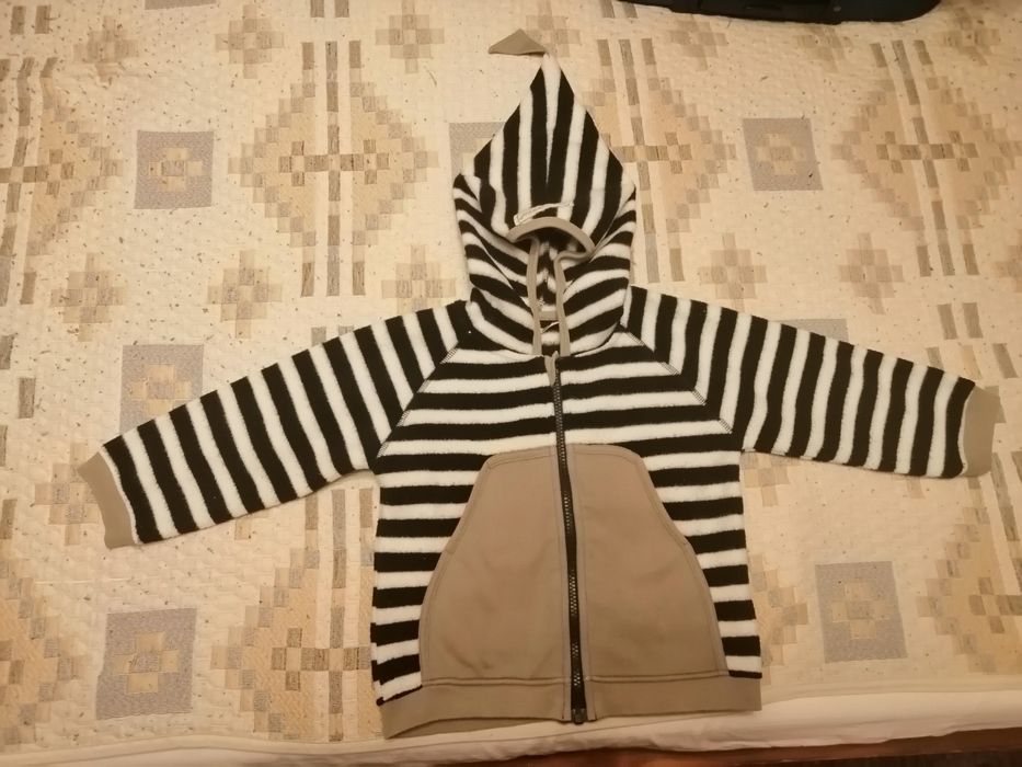 Суитчър за 2-3 годишно дете.