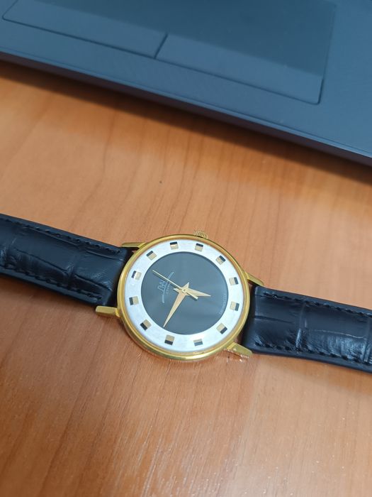 Часы советские Луч "Биколор"! Ссср