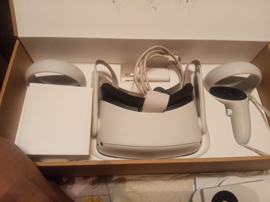 Срочно Продам VR Очки Oculus quest 2, 128гб