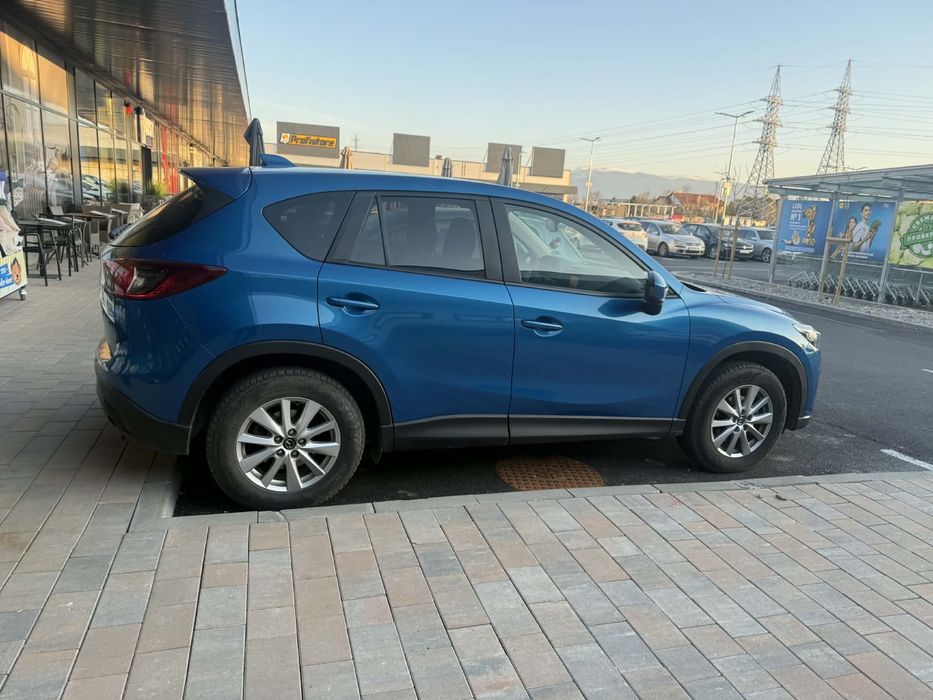 Автомобил Mazda CX-5