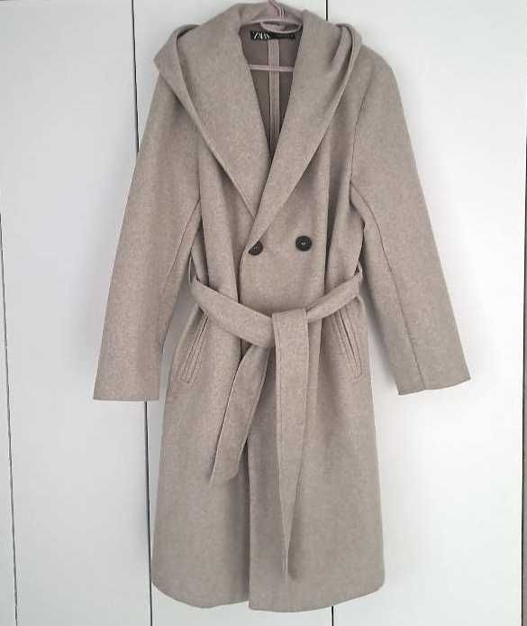 Palton dama Zara marimea M in stare foarte buna