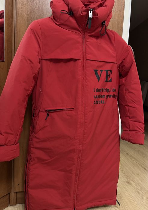 Продам женскую куртку S