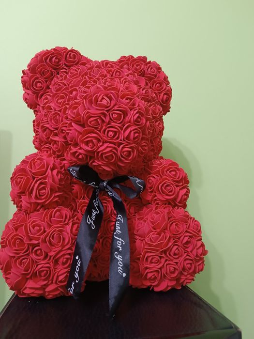 Мече от вечни рози