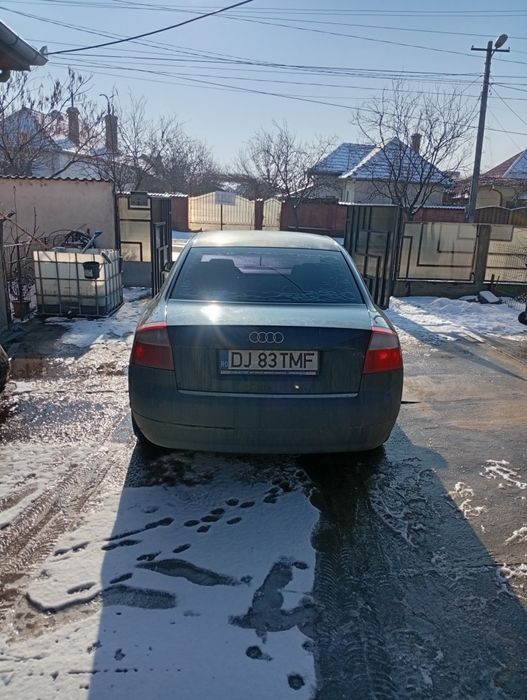 Vând Audi A4 B6 an 2003 perfectă stare de funcționare .
