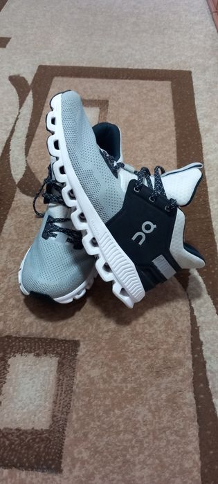 Adidasi inalti On cloud