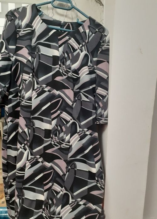 Rochie dama excelenta pentru aceasta perioada