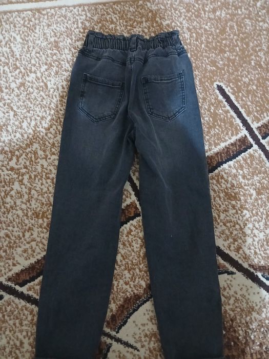 Детски дънки за момиче