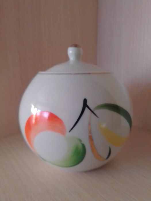 Продам       посуду