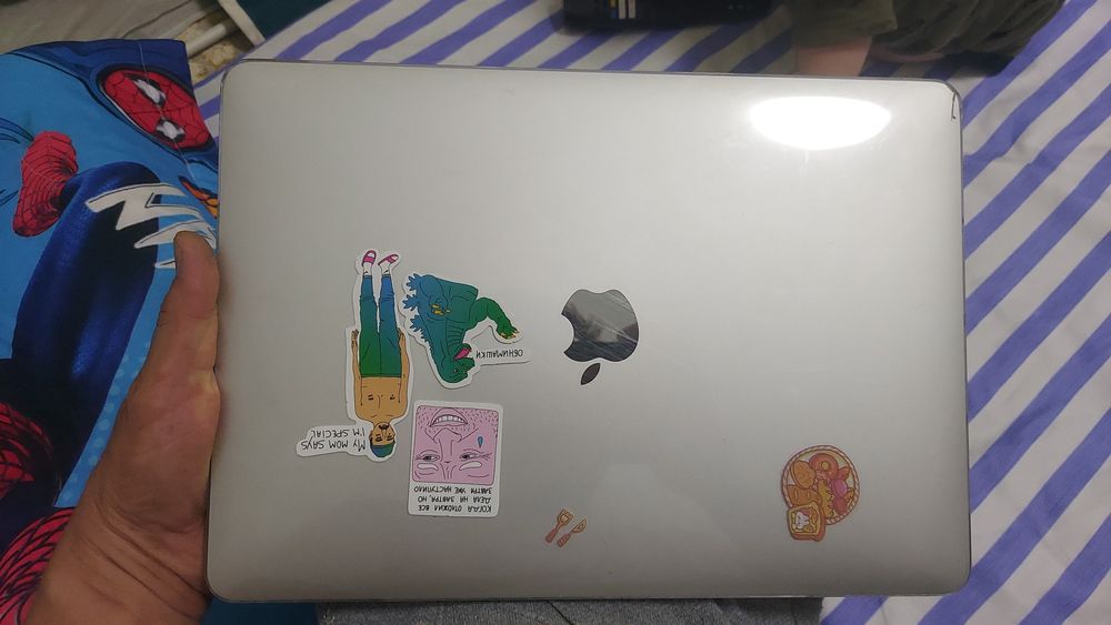 Продам MacBook Pro