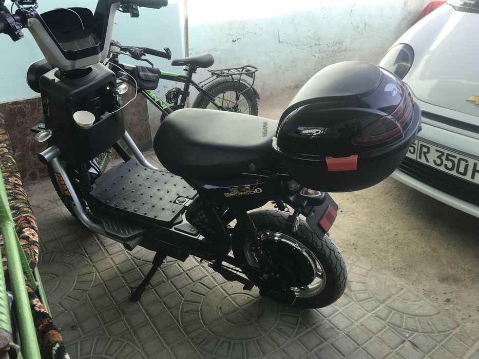 продам скутор.2025 год