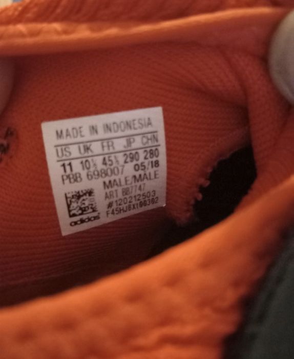 Vand Ghete Fotbal Adidas marimea 45