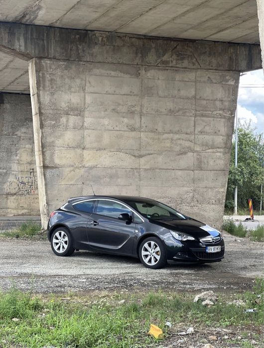 Opel Astra J GTC 2012  1.6T 180cp