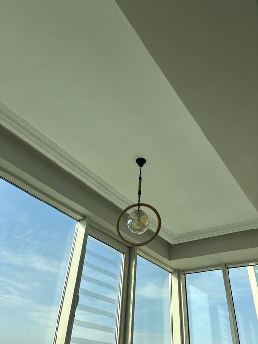 Продам стильную люстру