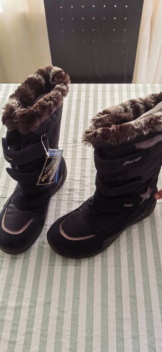 Ботуши Primigi Gore tex чисто нови