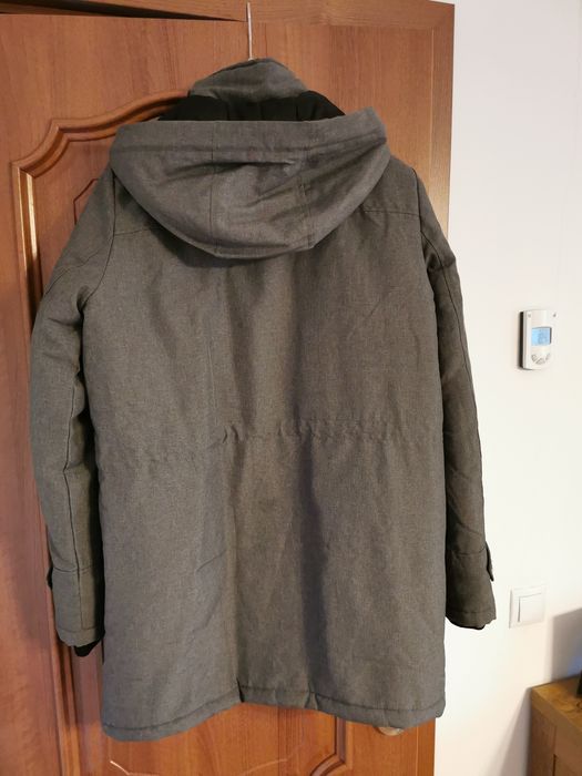 Vând Haină / Geacă iarnă Vero Moda, nouă, lungă, culoare gri