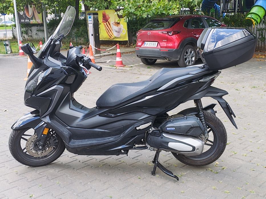 Maxi Scuter Honda Forza 125cc, IMPECABIL, 4300 Euro, ușor negociabil