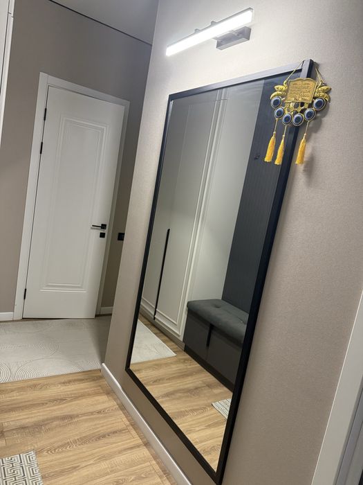 Зеркало настенное