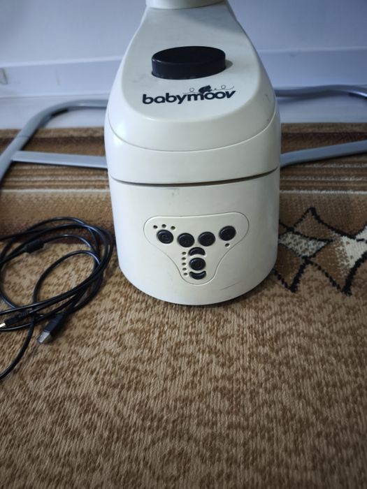 Детский шезлонг, электро качалка baby moov