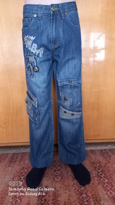 Продам  джинсы подростковые
