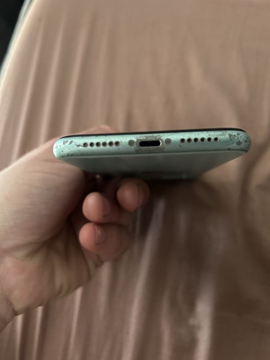 Vand iphone 11 64gb