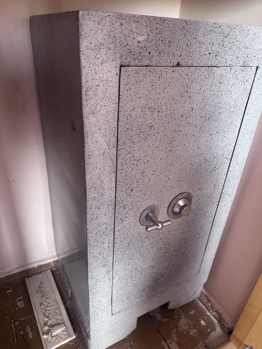 Продам лимбовый сейф