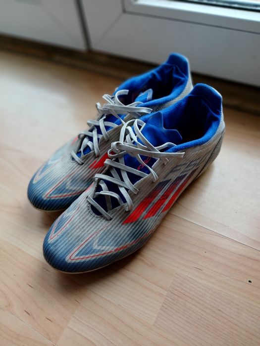 Ghete de fotbal Adidas f50