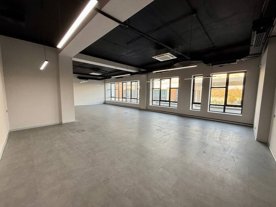 Аренда помещения в The Business Park от Golden house 1219м2