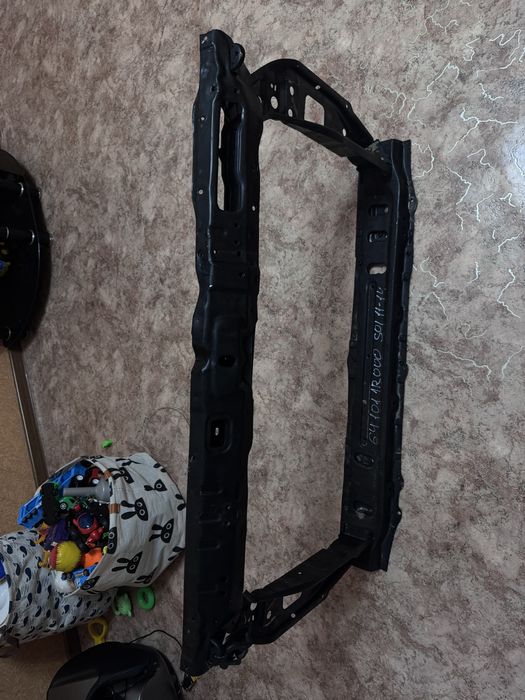 Телевизор радиатора  Hyundai Accent