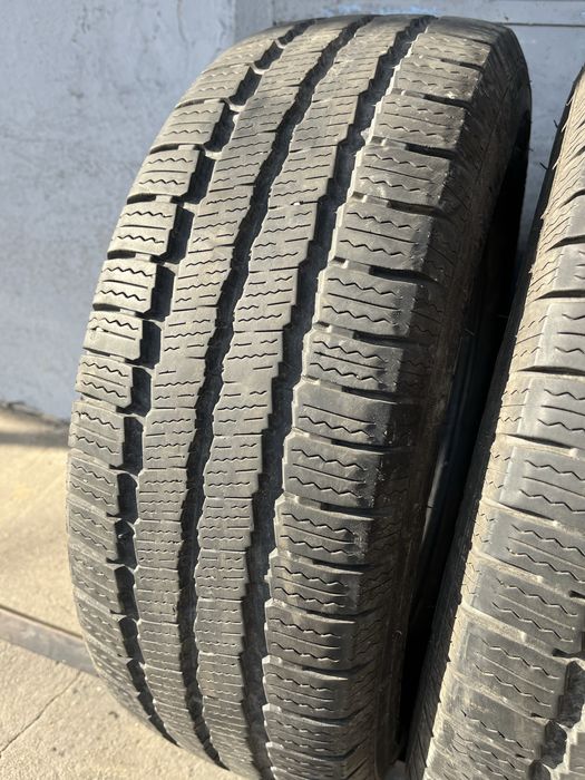 2 бр. зимни гуми за бус 215/70/15C GT Radial DOT 1419 5,5-6 mm