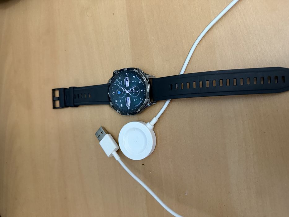 Huawei Watch GT 5 – smartwatch, stare foarte bună, fără cutie
