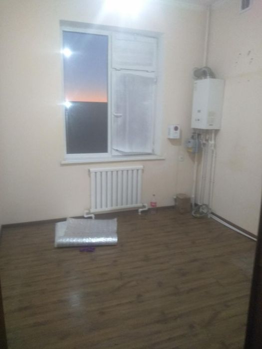 2 xonali kvartira sotiladi. Zoʻr lakatsiyada Navoiy koʻchasida