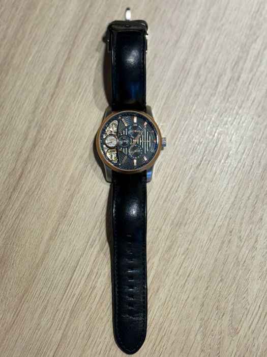 Часовник FOSSIL ME1099