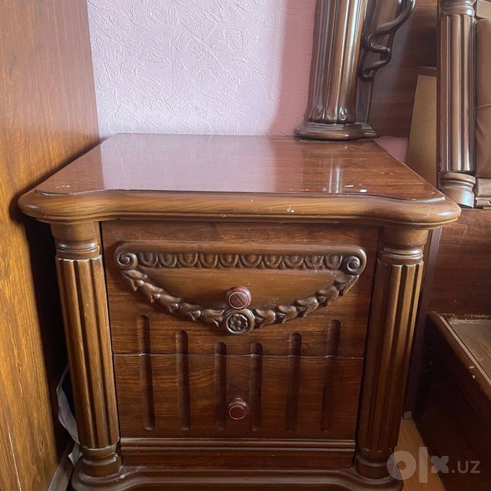 Продаю мебель кровать шкаф тумба трюма