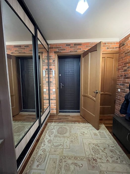 Продам 3х комнатную квартиру с ремонтом