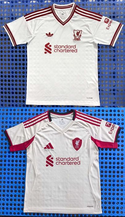 Футболни тениски на Ливърпул / Liverpool