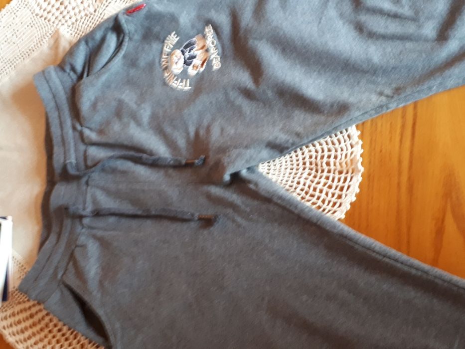 Детски анцунг-ватиран-като нов