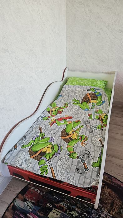 Продам детскую кровать Маквин