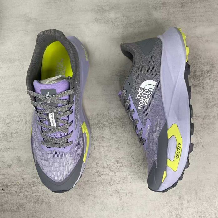 Продавам нови дамски маратонки The North Face Vectiv Enduris 4 Violet