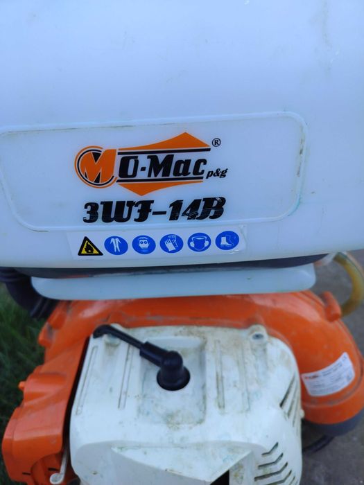 De vanzare doua atomizoare