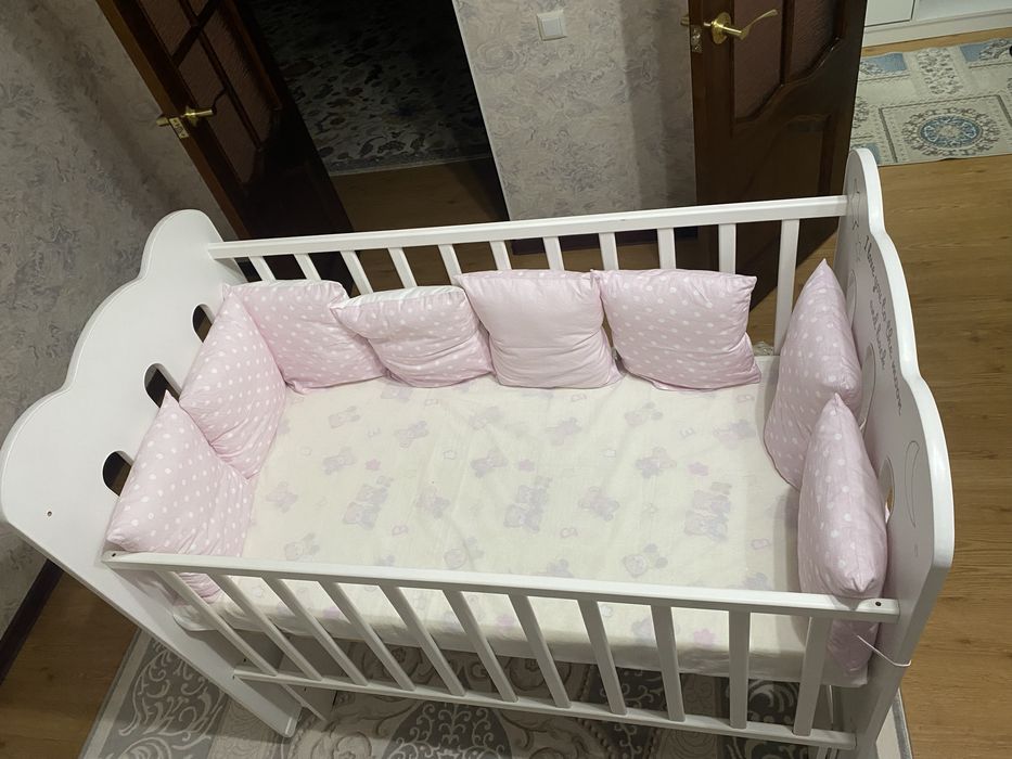 Манеж, Детская кровать