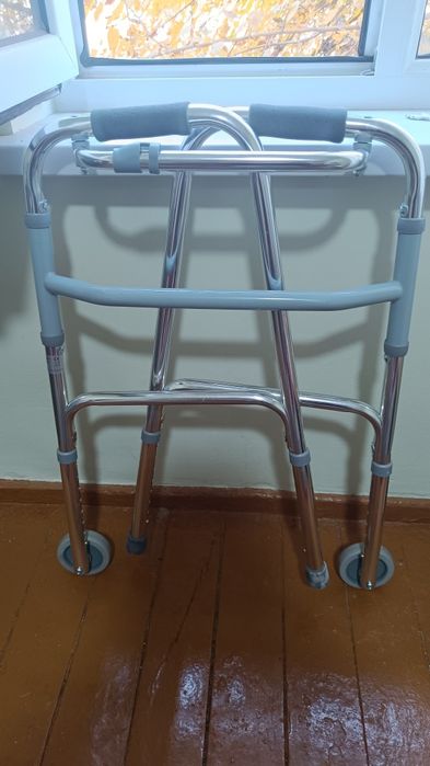 Ходунки для взрослых